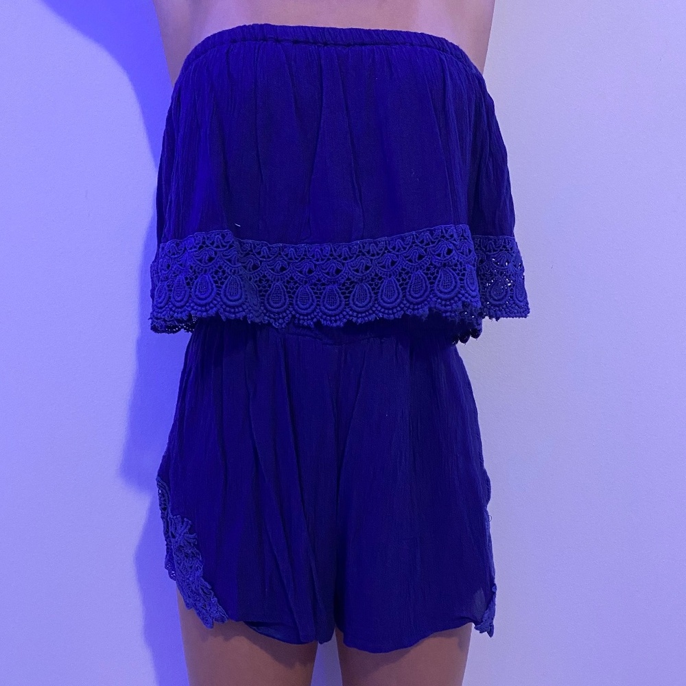 Woman Strapless Flowy Beach Romper